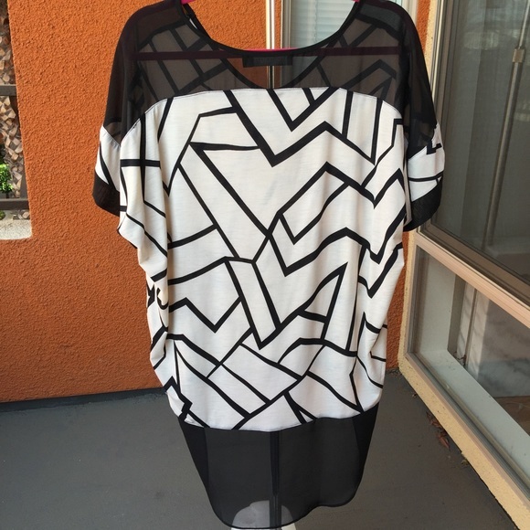 💕HP💕Stella & Jamie Tatiana silk panel blouse - Picture 4 of 4